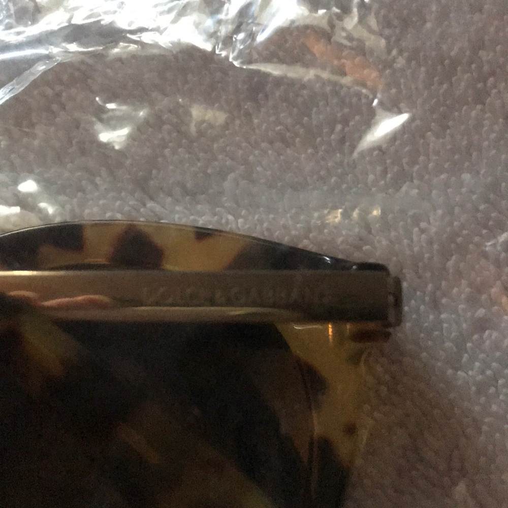 Sunglasses - Picture 3 of 5